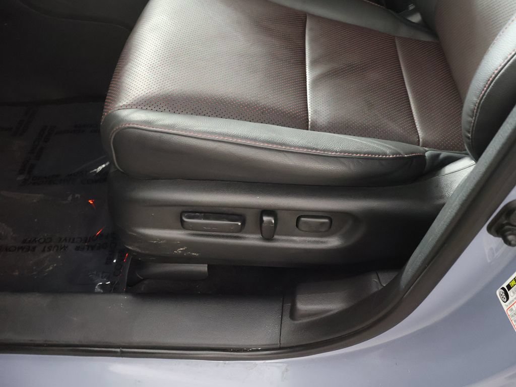 Certified 2025 Honda Ridgeline Black Edition image 32
