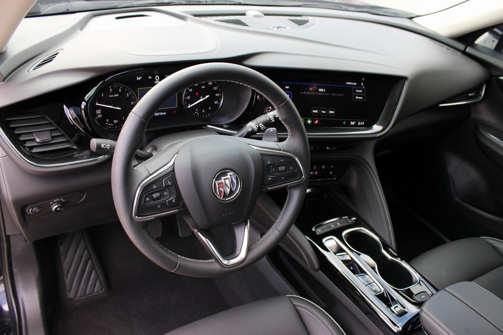 Used 2023 Buick Envision Essence image 11