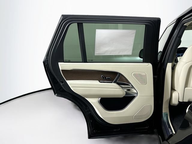 New 2026 Land Rover Range Rover Long Wheelbase SE AWD/4WD image 21