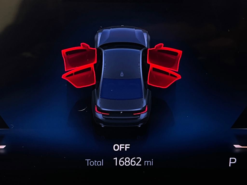 Certified 2024 BMW 330i xDrive 330i xDrive w/ Premium Package image 18