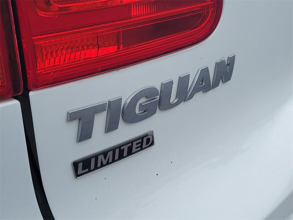 Used 2017 Volkswagen Tiguan Limited w/ Premium Package image 5
