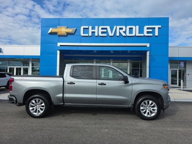 Used 2025 Chevrolet Silverado 1500 Custom AWD/4WD image 2