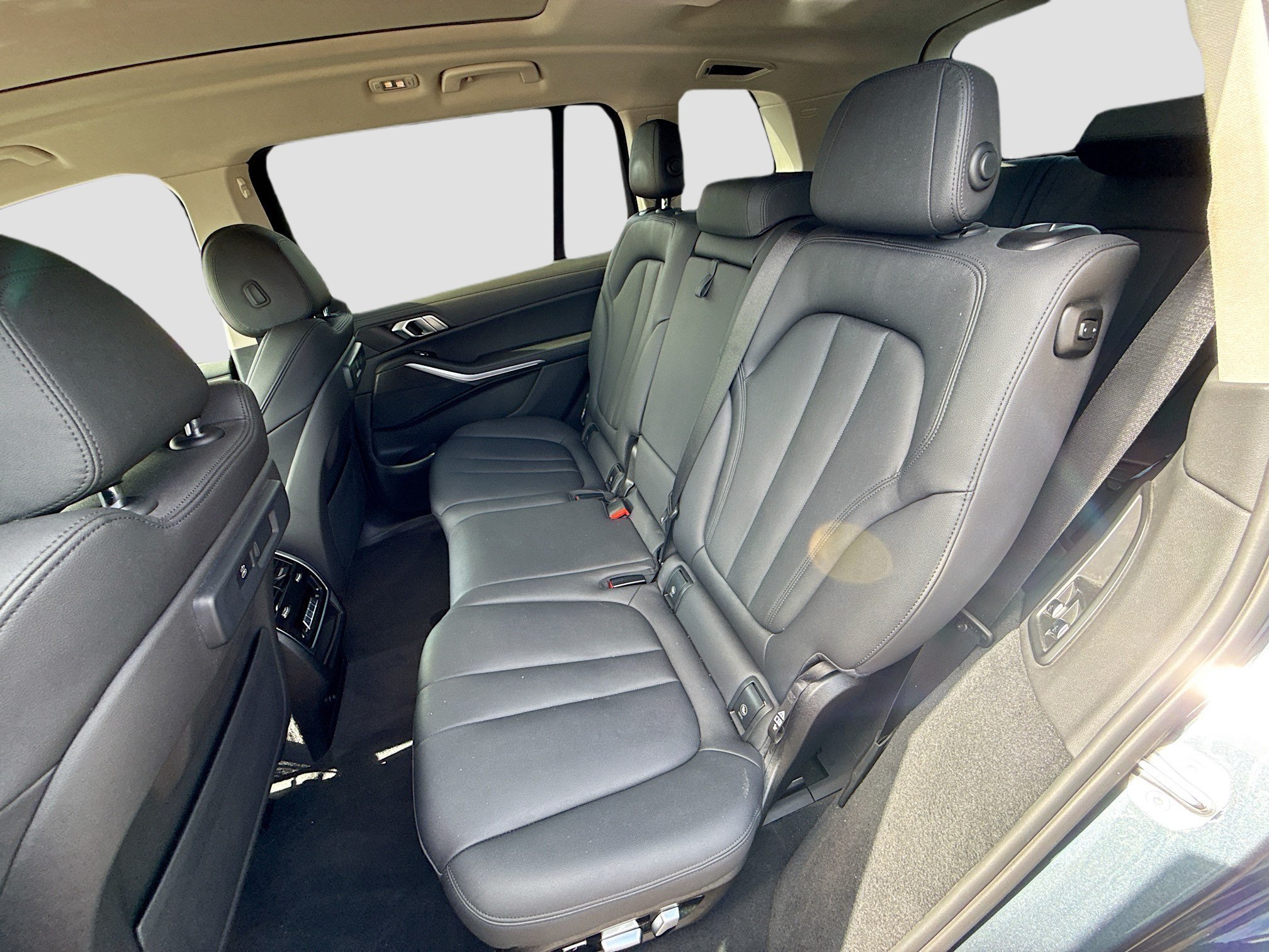 Used 2022 BMW X7 xDrive40i AWD/4WD image 23