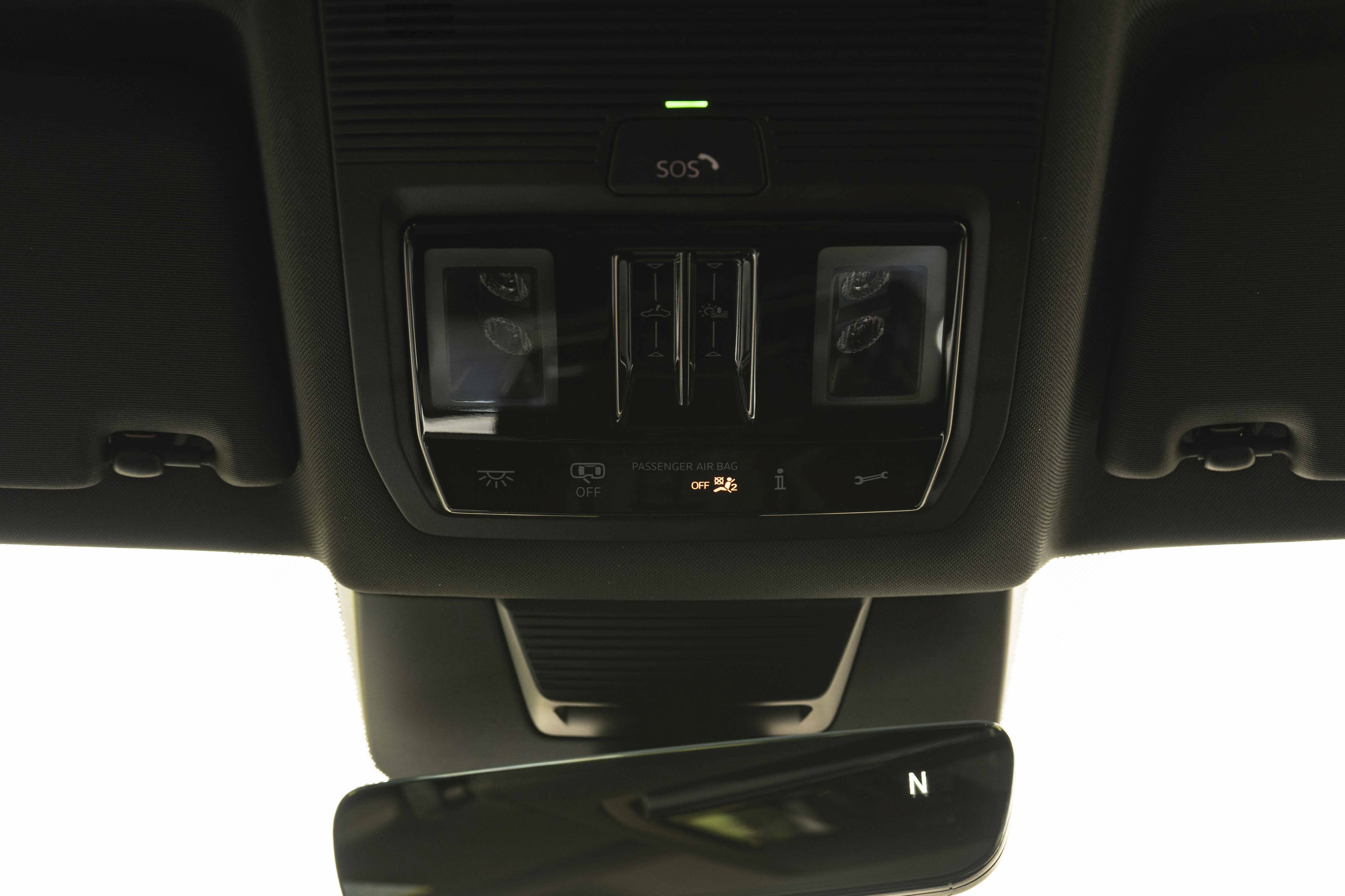 Certified 2026 Volkswagen Tiguan SE R-Line FWD image 30