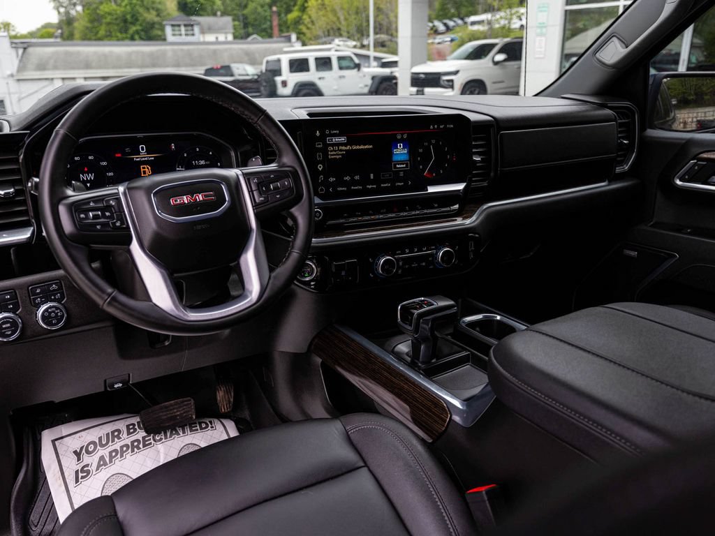 Used 2026 GMC Sierra 1500 Elevation w/ Elevation Premium Package AWD/4WD image 17