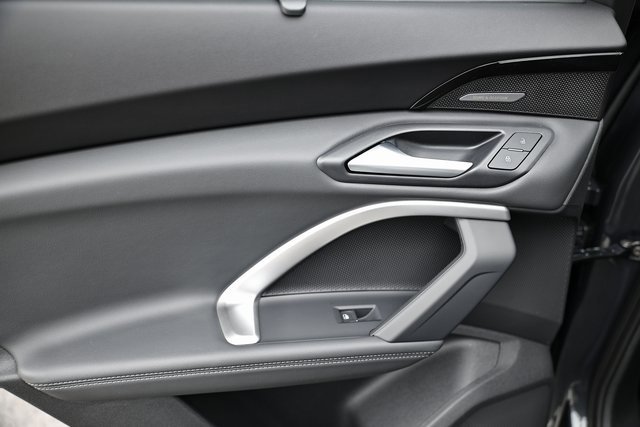 New 2025 Audi Q5 Premium Plus image 23