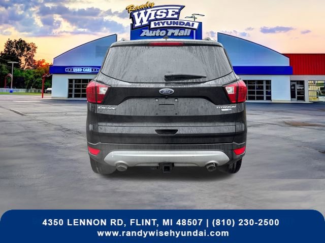 Used 2019 Ford Escape Titanium image 5