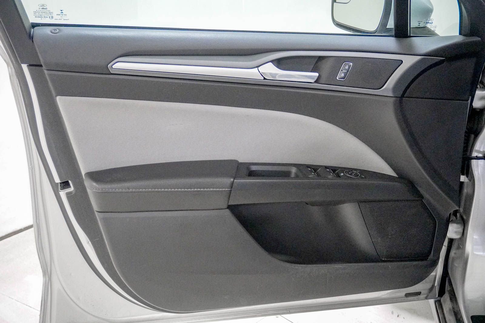 Used 2014 Ford Fusion S FWD image 15