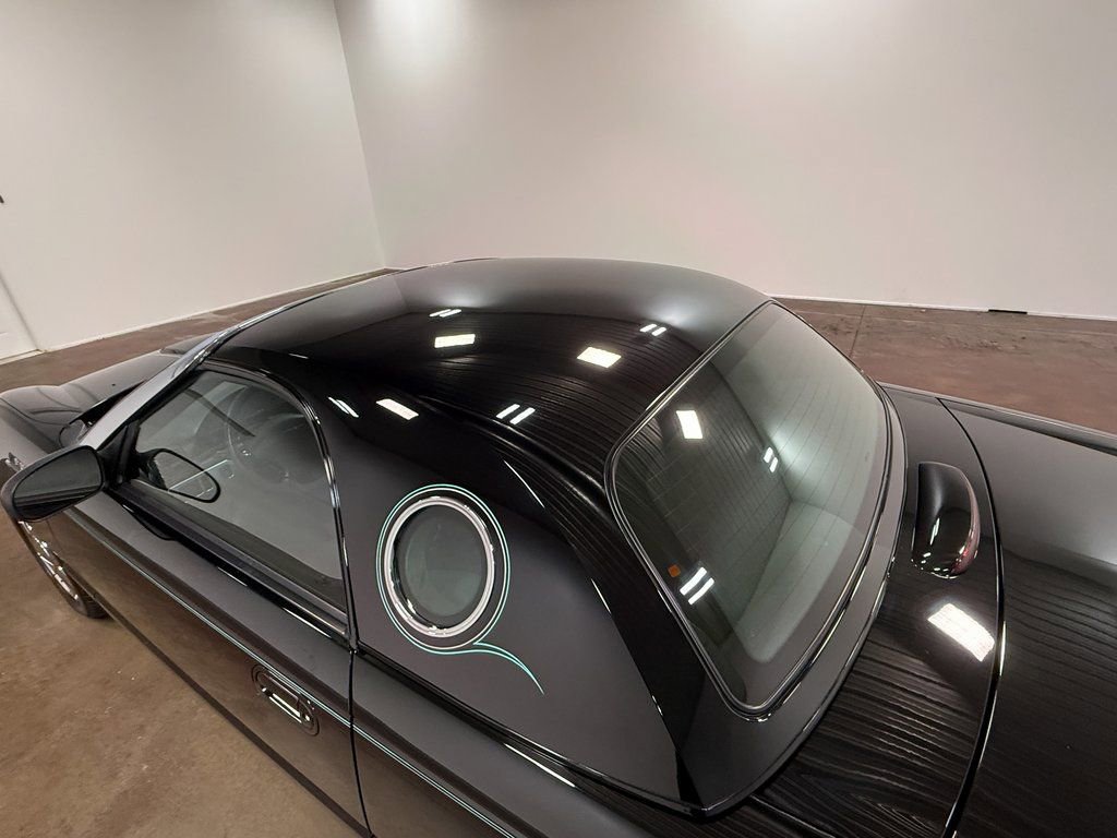 Used 2002 Ford Thunderbird image 43