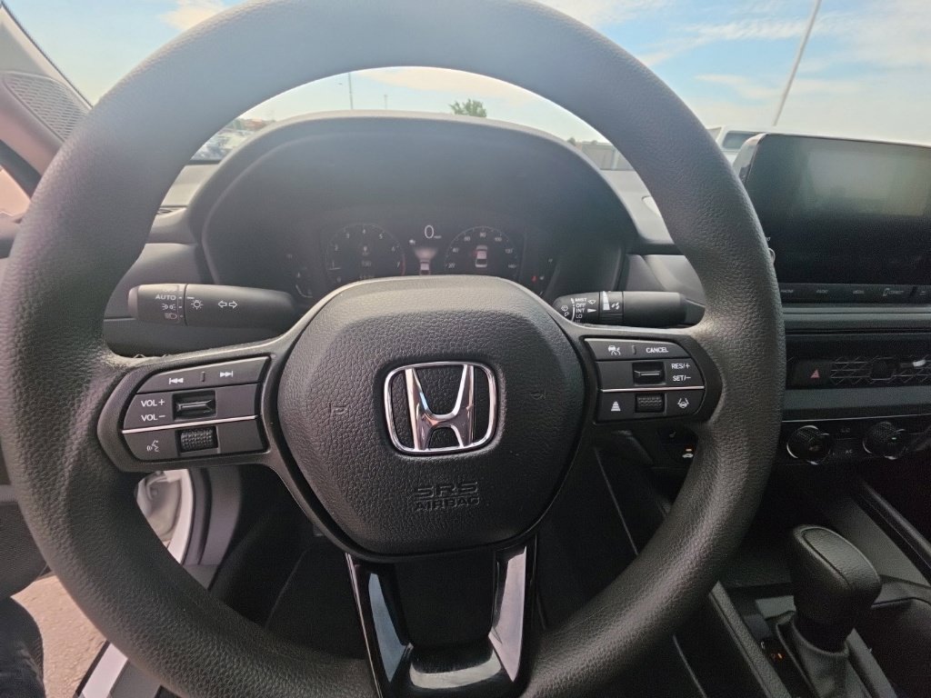 Certified 2025 Honda Accord SE image 15