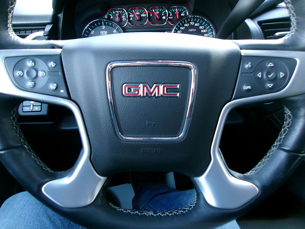 Used 2019 GMC Yukon SLT w/ Open Road Package AWD/4WD image 19