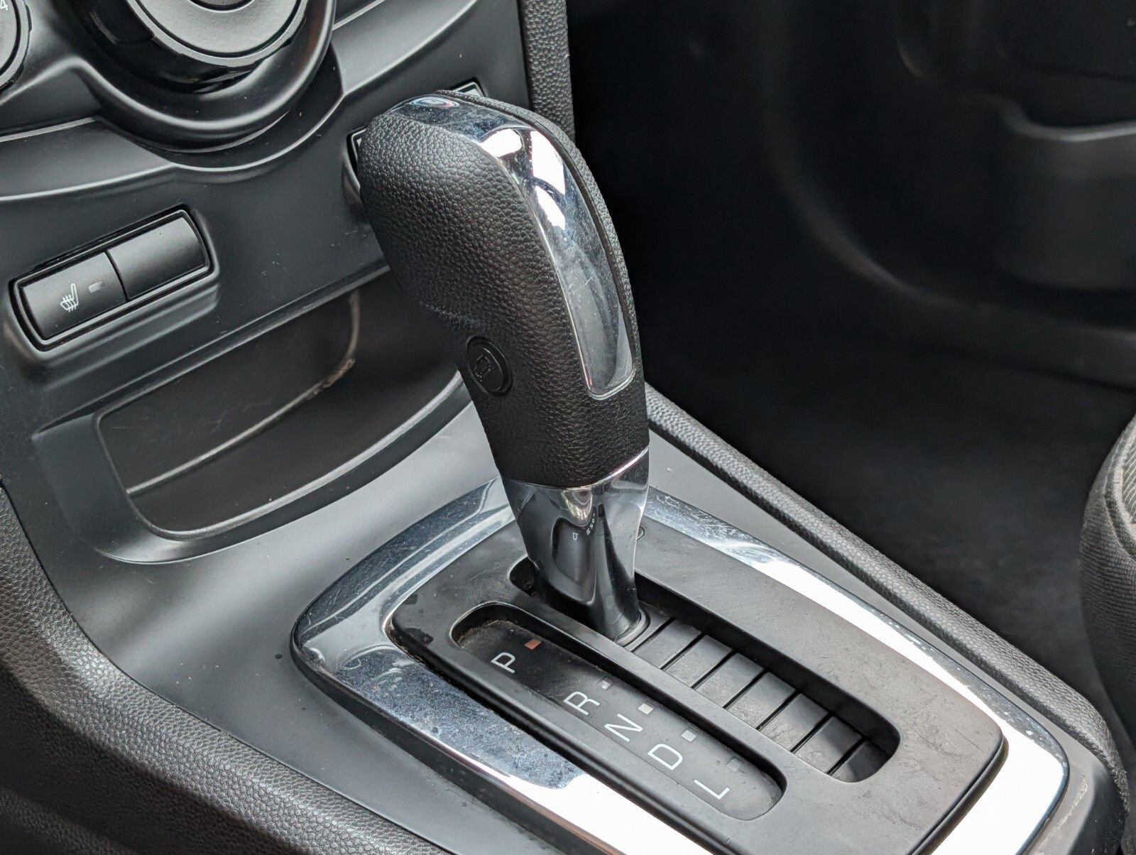 Used 2012 Ford Fiesta SE FWD image 8