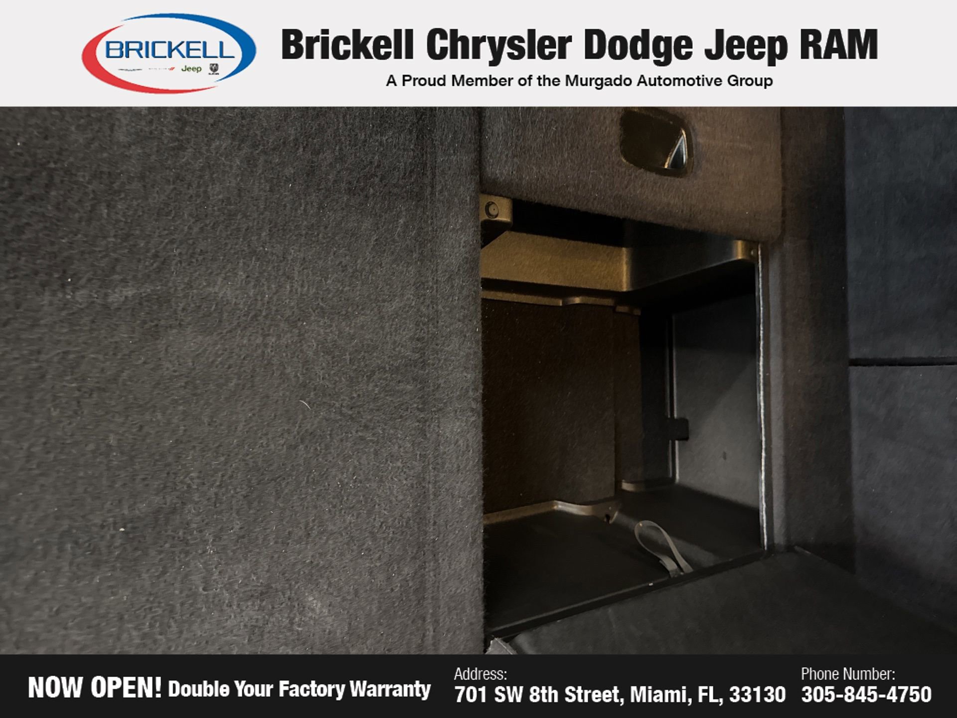 Used 2023 Dodge Durango SXT RWD image 21