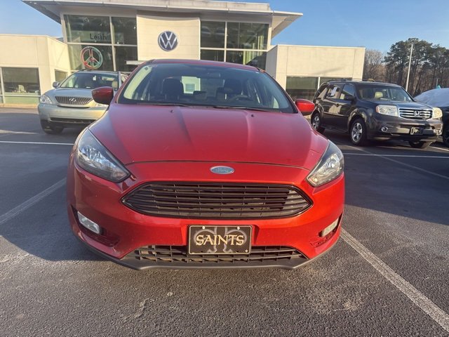Used 2018 Ford Focus SE w/ SE Appearance Package image 8
