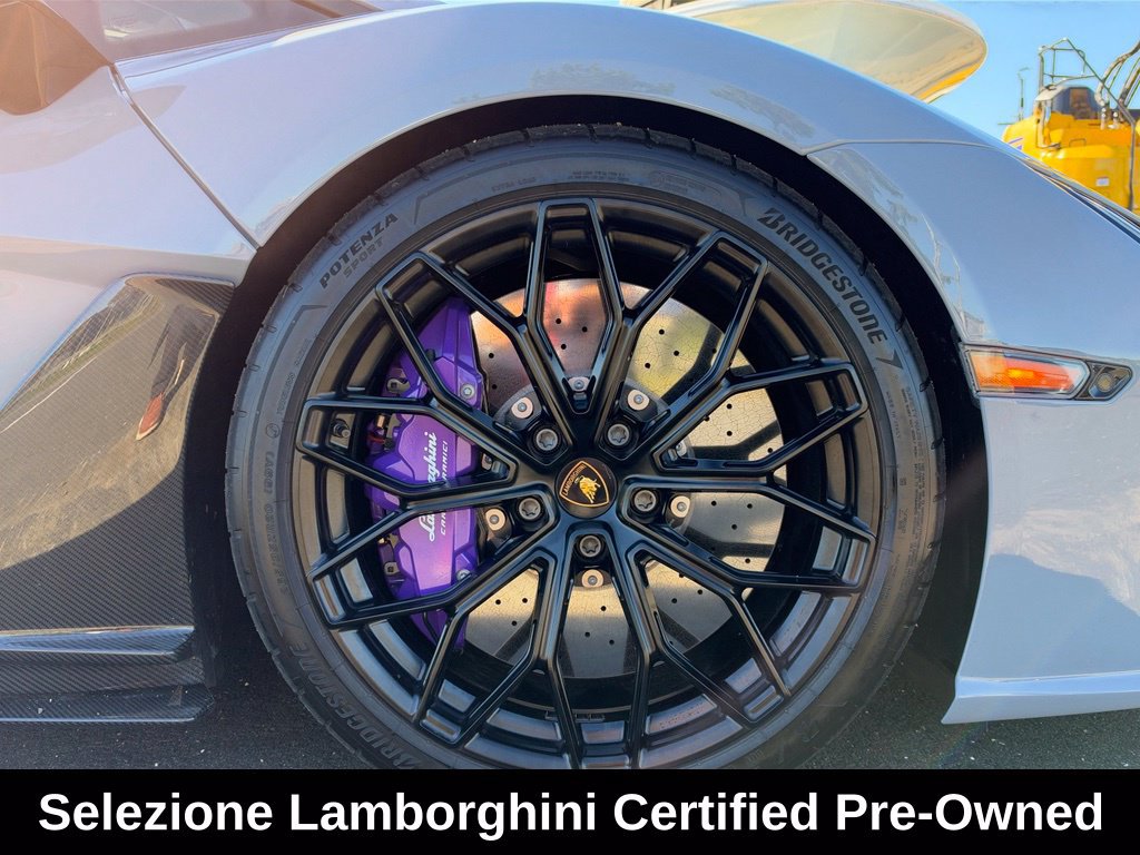 Used 2025 Lamborghini Revuelto AWD/4WD image 22