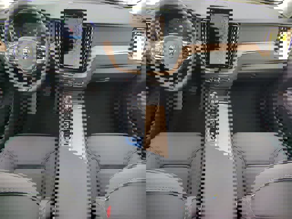 New 2026 Volvo XC60 B5 Plus w/ Protection Package Premier image 14