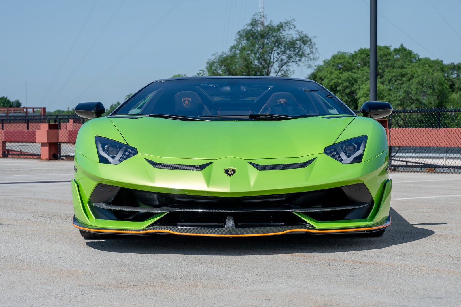 Used 2021 Lamborghini Aventador SVJ AWD/4WD image 3