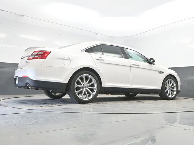 Used 2018 Ford Taurus Limited AWD/4WD image 41
