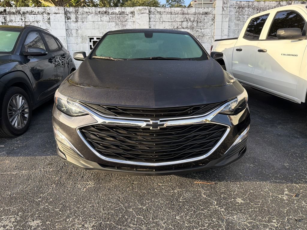 Certified 2022 Chevrolet Malibu RS FWD image 2