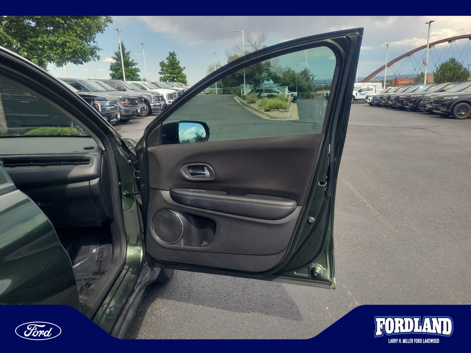 Used 2017 Honda HR-V EX image 16