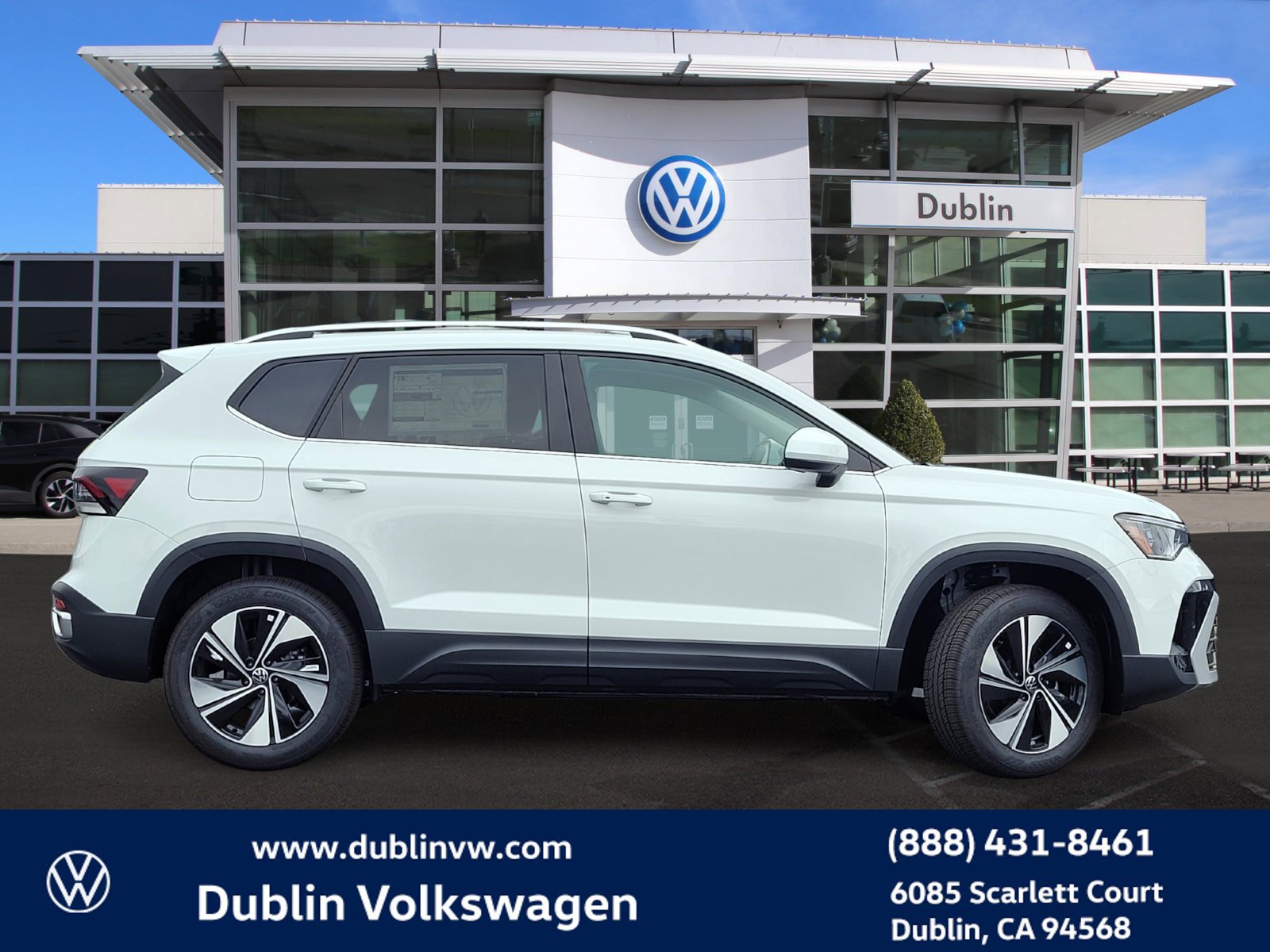 New 2025 Volkswagen Taos SE AWD/4WD image 3