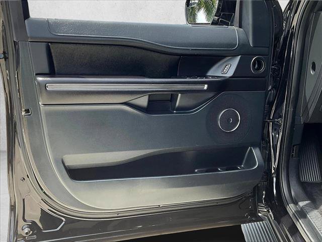 Used 2019 Ford Expedition Max XLT RWD image 14