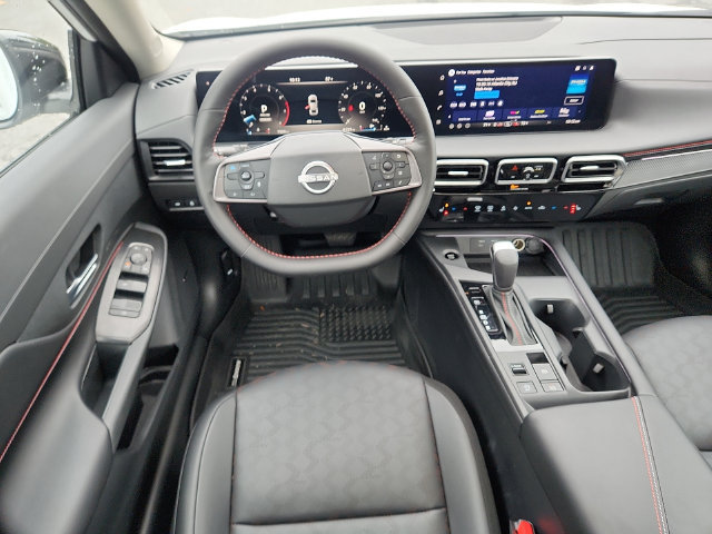 Used 2026 Nissan Sentra SR w/ SR Premium Package FWD image 11