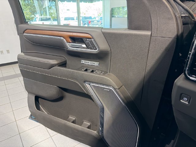 Used 2023 GMC Sierra 1500 Denali w/ Denali Reserve Package AWD/4WD image 28