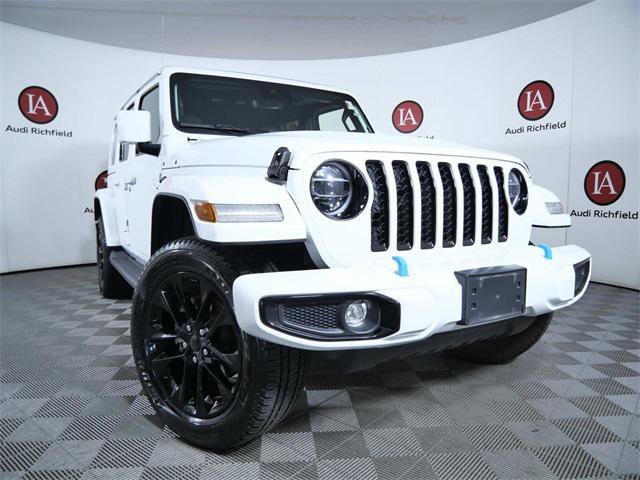 Used 2021 Jeep Wrangler Unlimited Sahara image 2