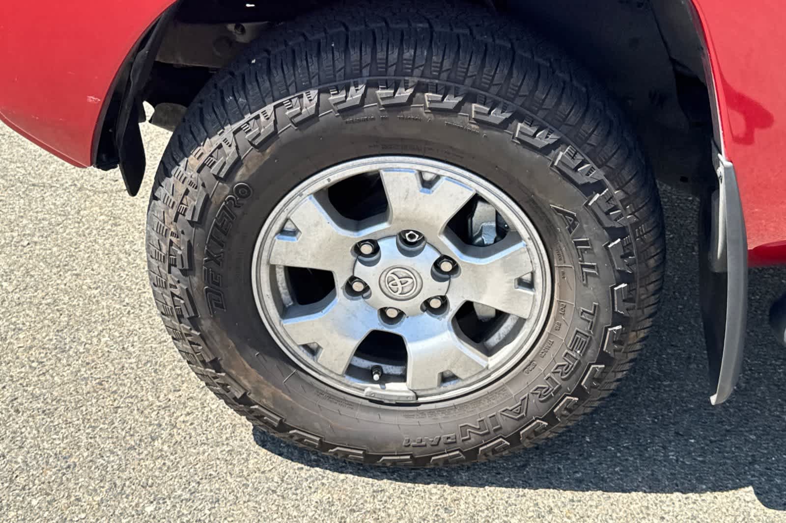 Used 2014 Toyota Tacoma PreRunner w/ SR5 Package RWD image 17