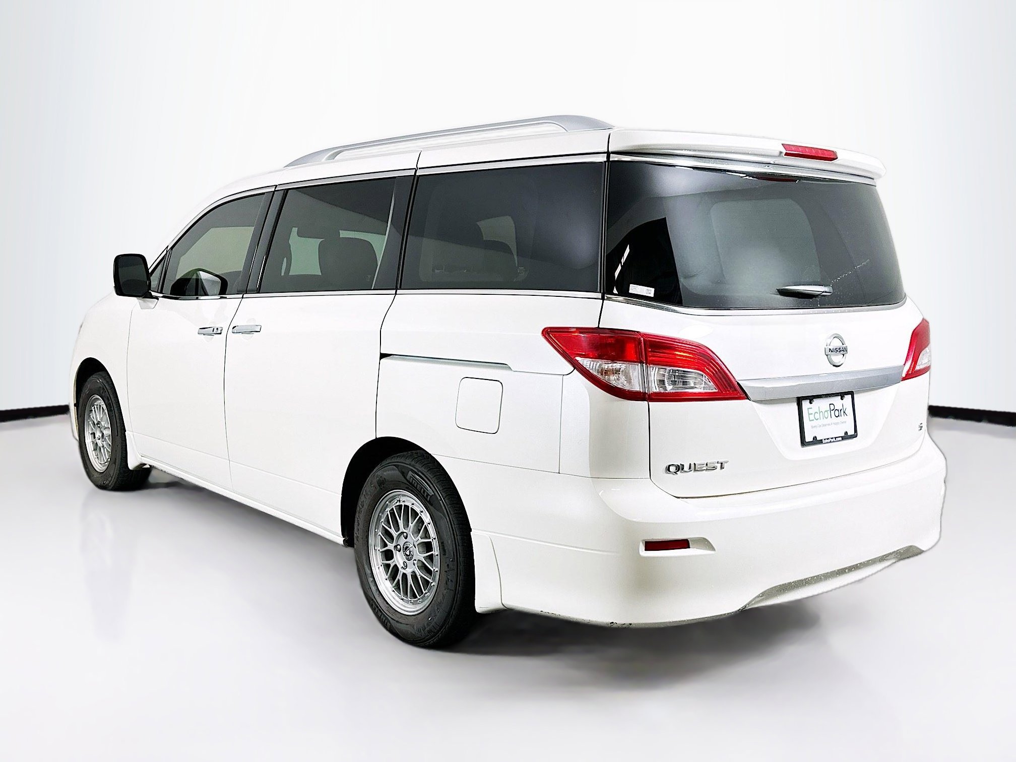 Used 2012 Nissan Quest S image 5