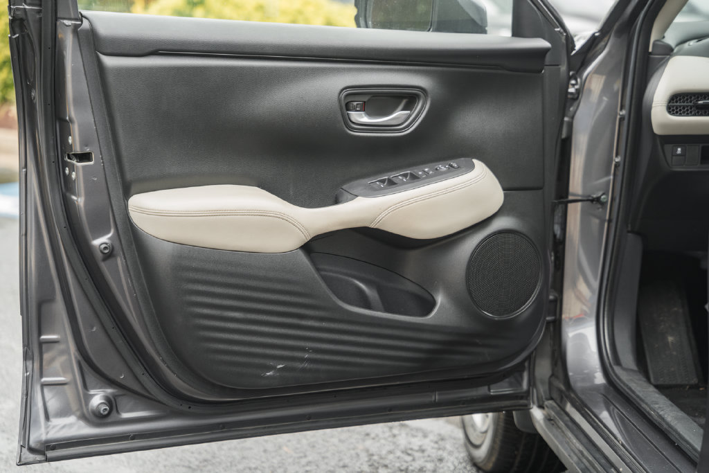 Used 2024 Honda HR-V LX image 33