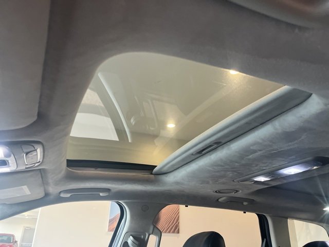 Used 2021 Kia Telluride SX w/ SX Prestige Package image 17