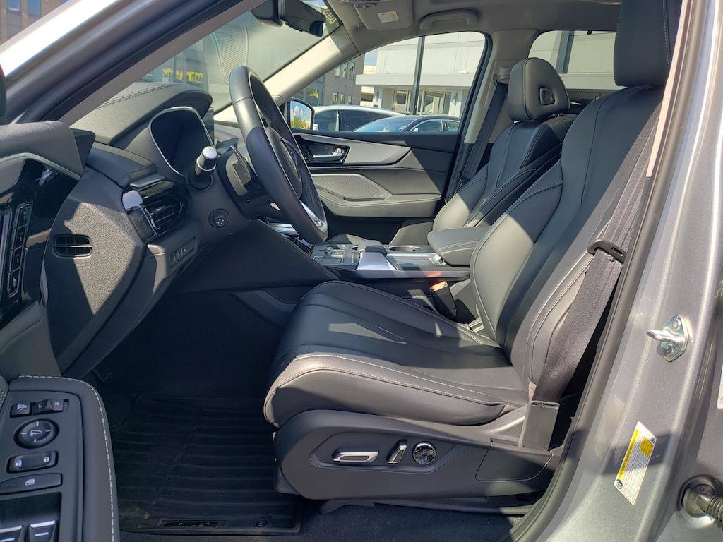 Certified 2023 Acura MDX w/ Technology Package AWD/4WD image 17