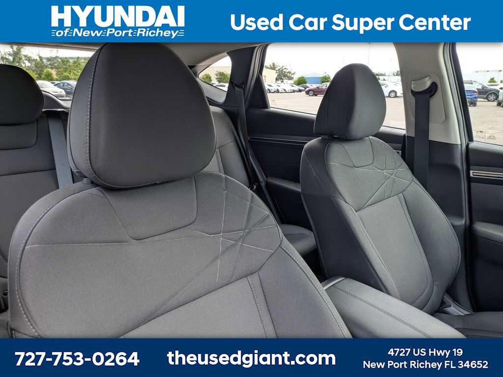 Certified 2024 Hyundai Tucson SE FWD image 6