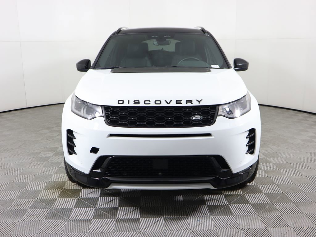 Used 2025 Land Rover Discovery Sport Dynamic SE image 2