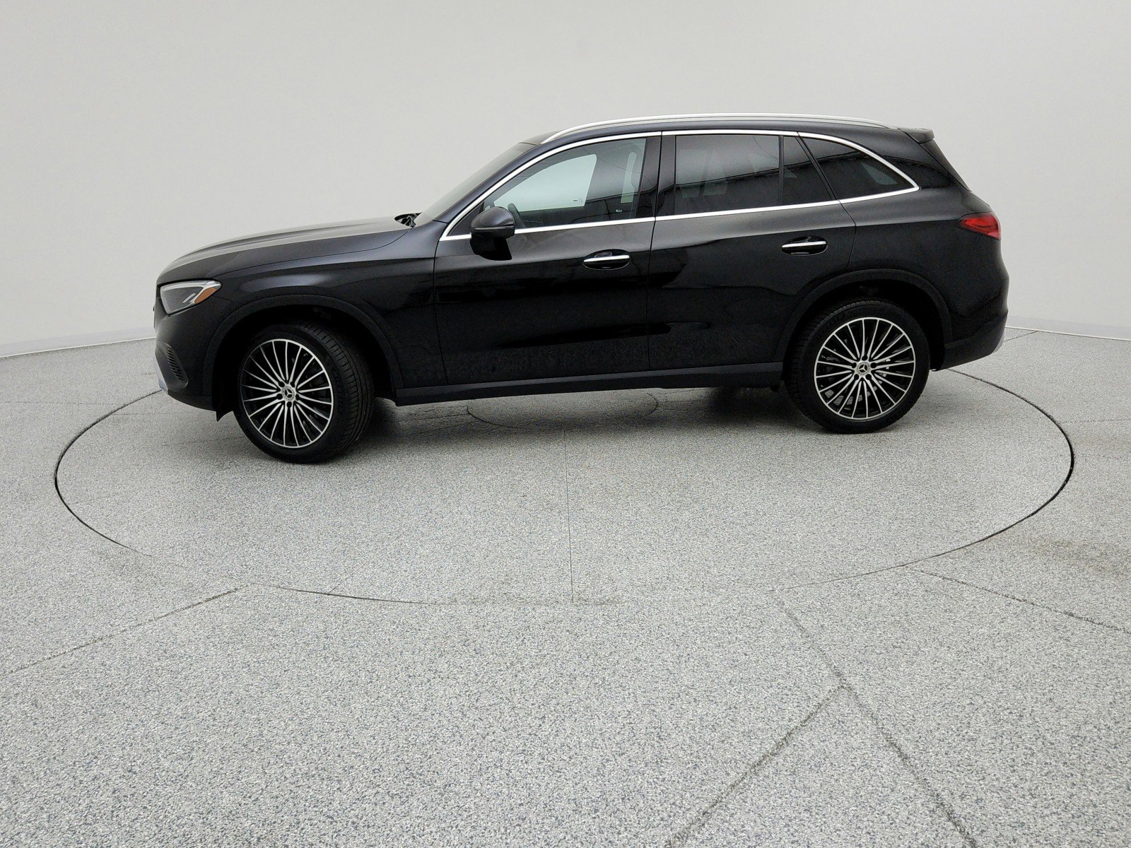 Certified 2026 Mercedes-Benz GLC 300 image 8