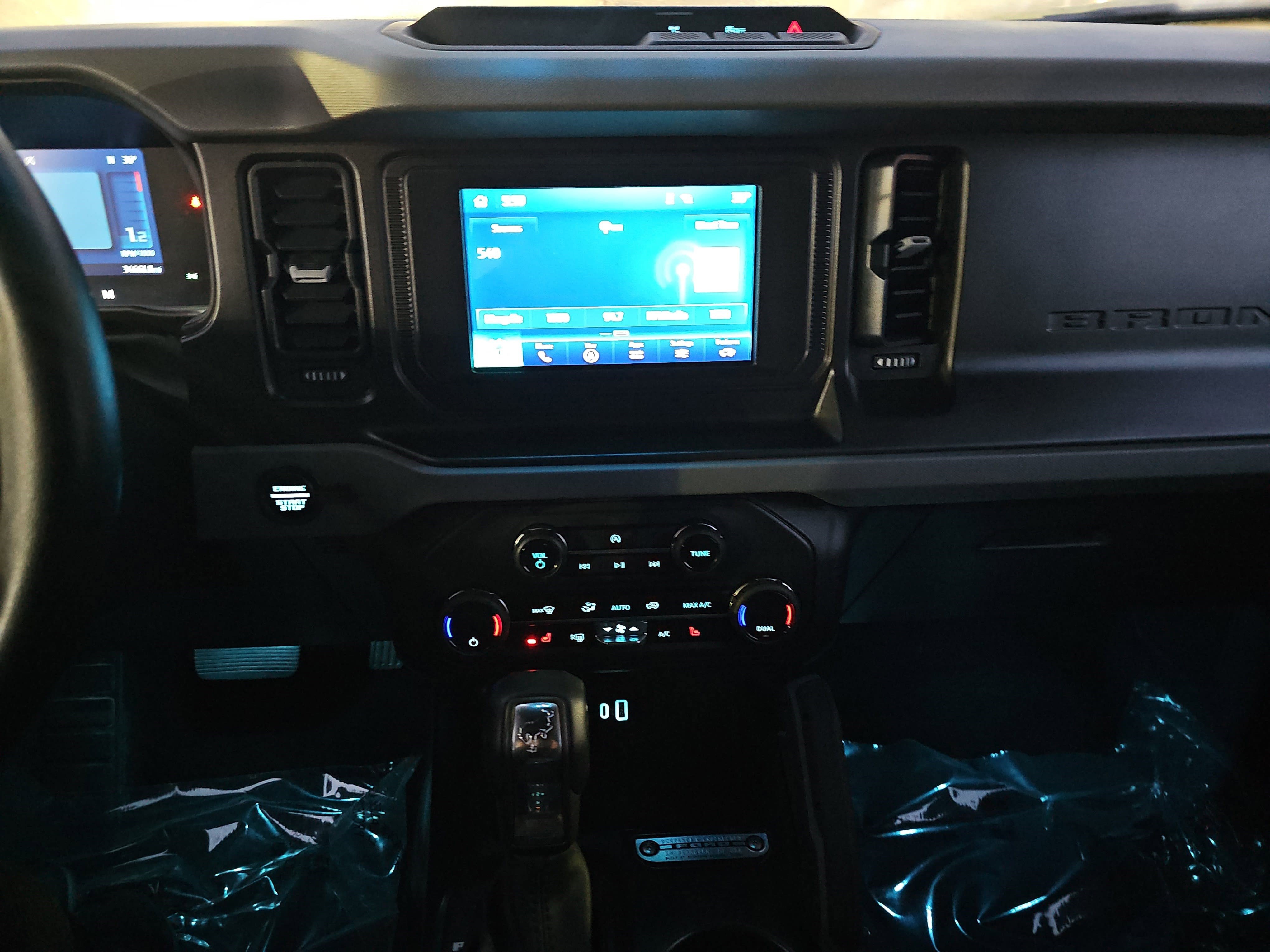 Used 2023 Ford Bronco Big Bend image 20