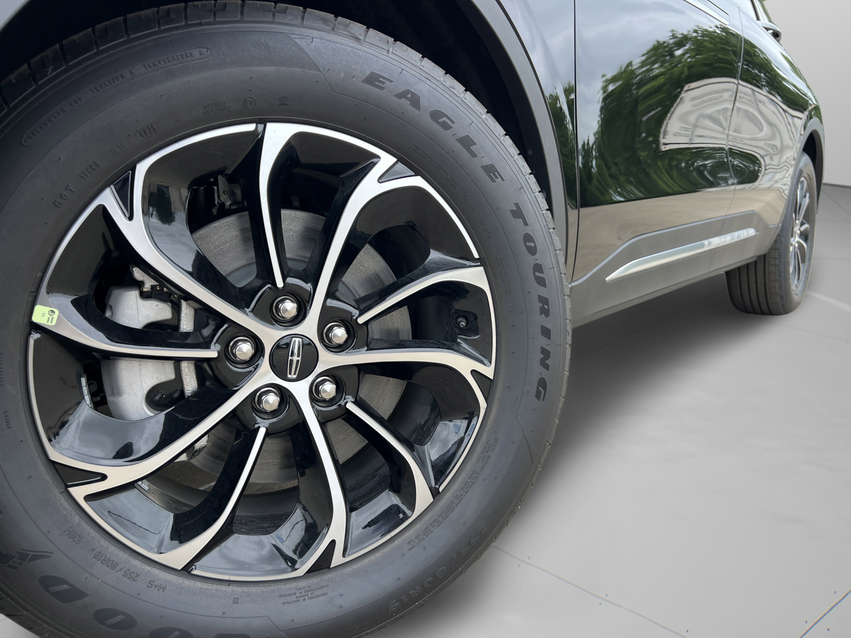 New 2026 Lincoln Nautilus Premier w/ Equipment Group 102A AWD/4WD image 35