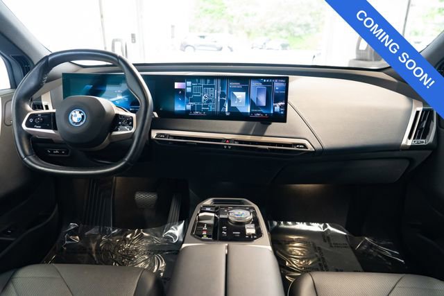 Used 2022 BMW iX xDrive50 w/ Premium Package AWD/4WD image 10