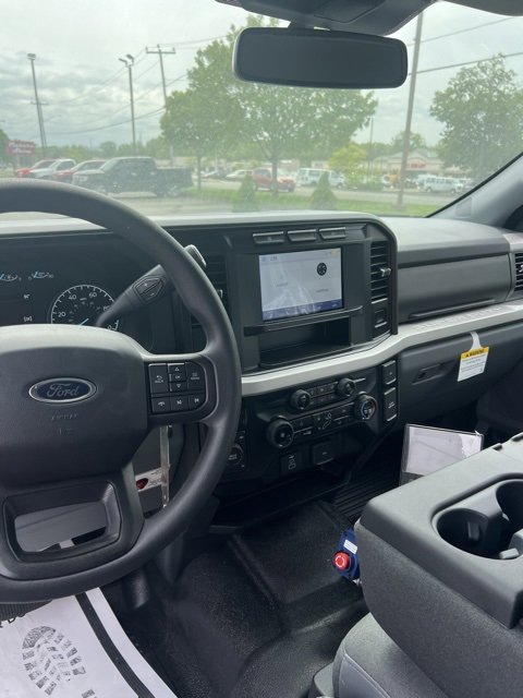 New 2024 Ford F550 4x4 SuperCab Super Duty w/ XLT Value Package image 27