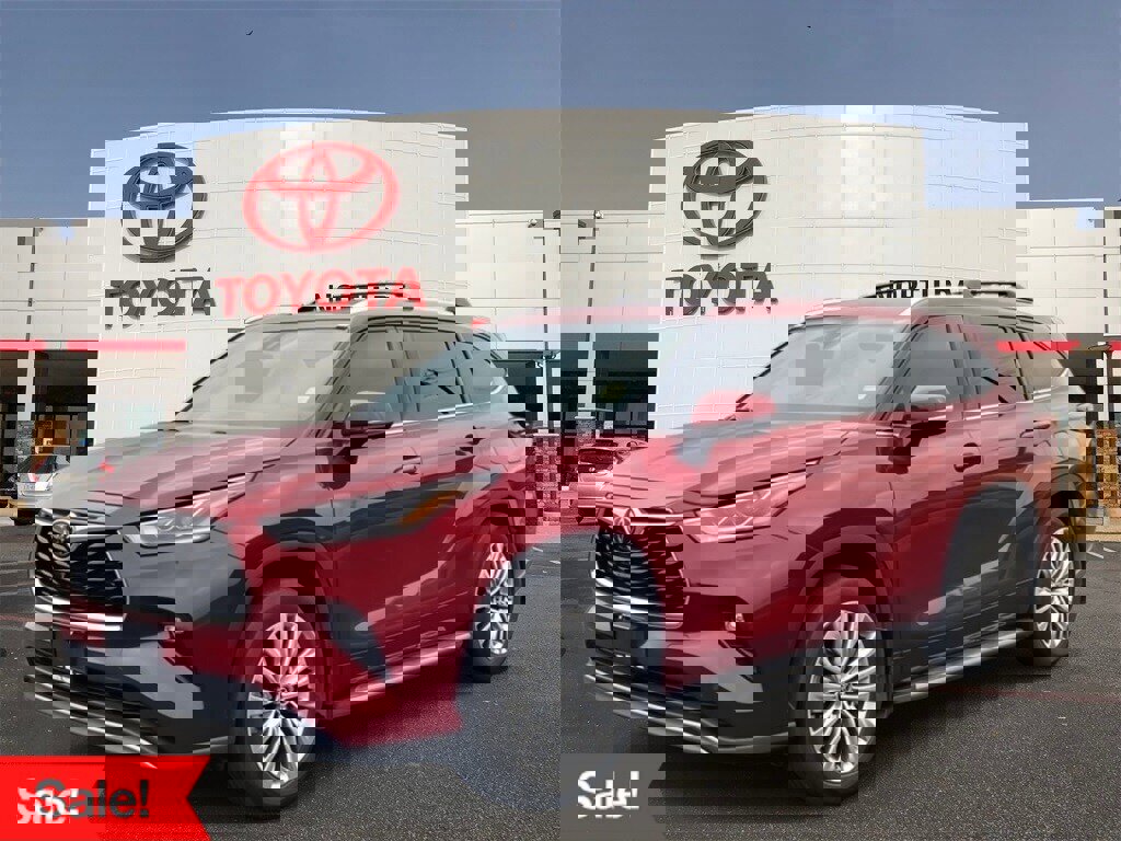 Used 2024 Toyota Highlander Platinum video 1