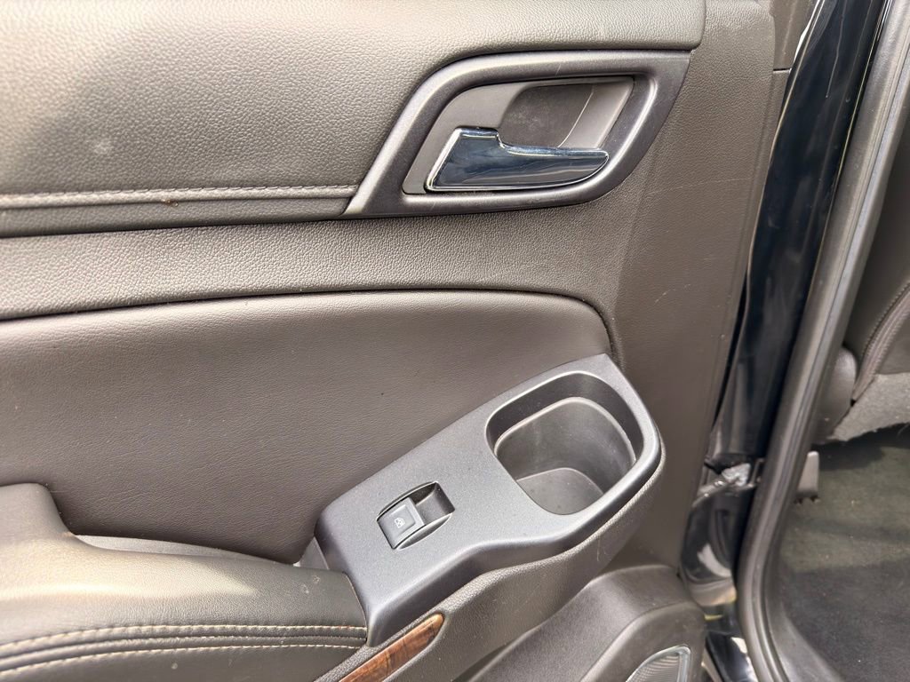 Used 2018 Chevrolet Suburban LT image 26