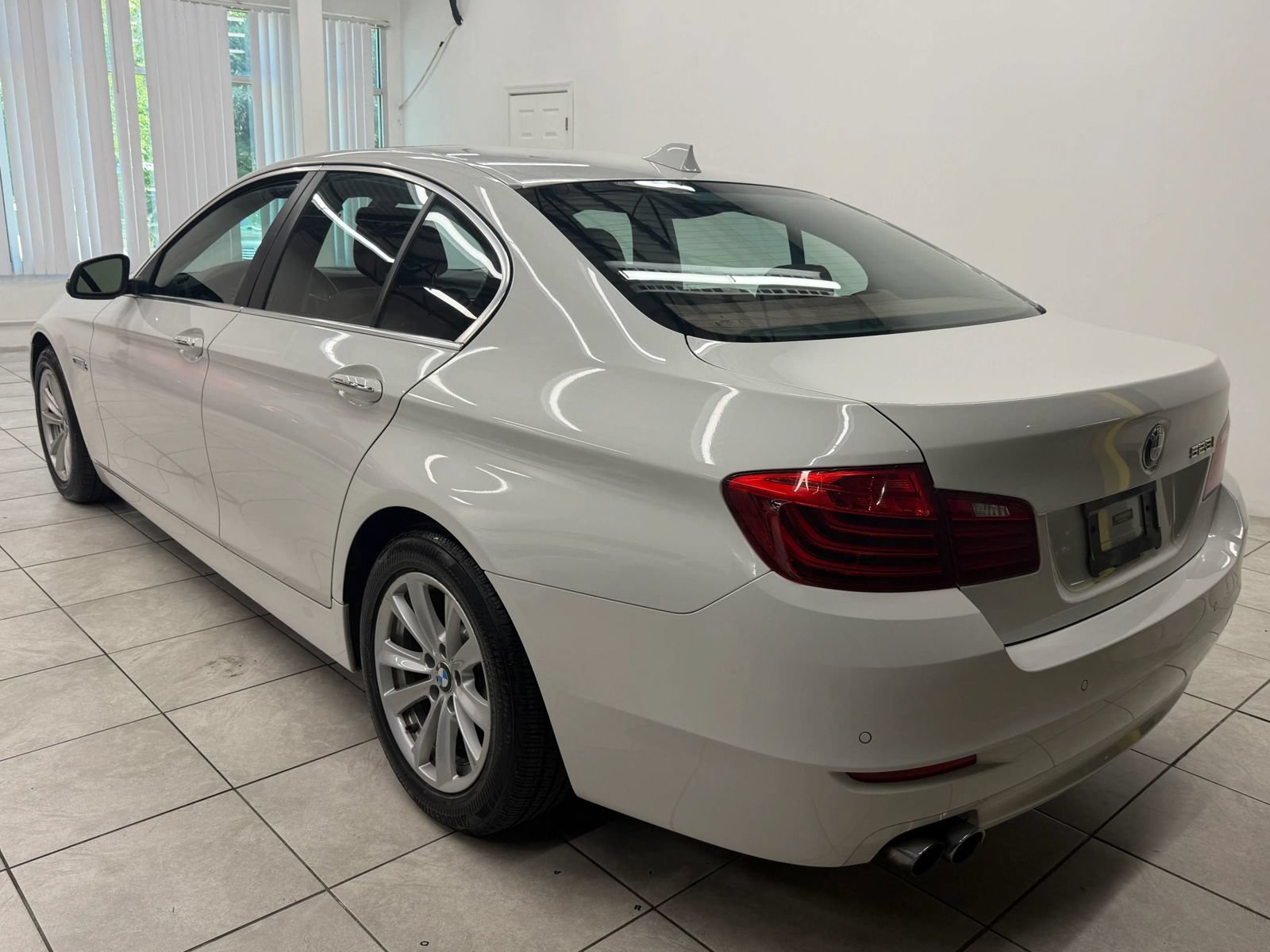 Used 2015 BMW 528i Sedan RWD image 7