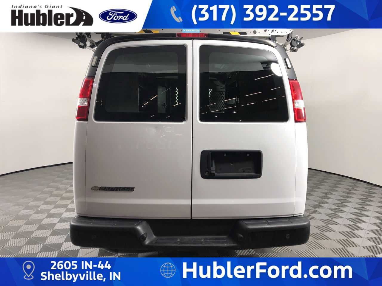 Used 2017 Chevrolet Express 2500 RWD image 6