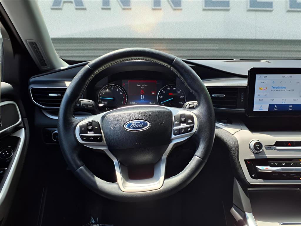 Used 2023 Ford Explorer XLT w/ Equipment Group 202A image 14