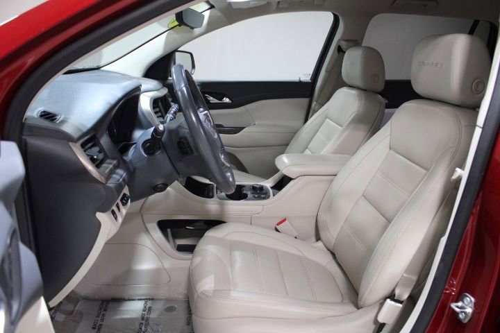 Used 2021 GMC Acadia Denali w/ Denali Technology Package AWD/4WD image 19