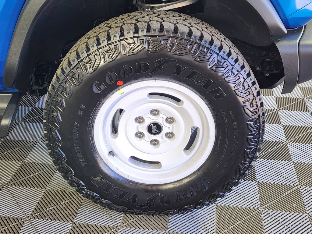 New 2026 Ford Bronco Heritage Edition AWD/4WD image 9