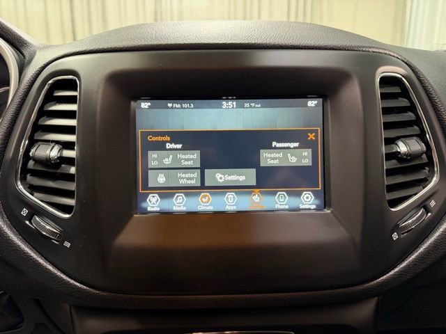 Used 2020 Jeep Compass Latitude w/ Cold Weather Group image 14