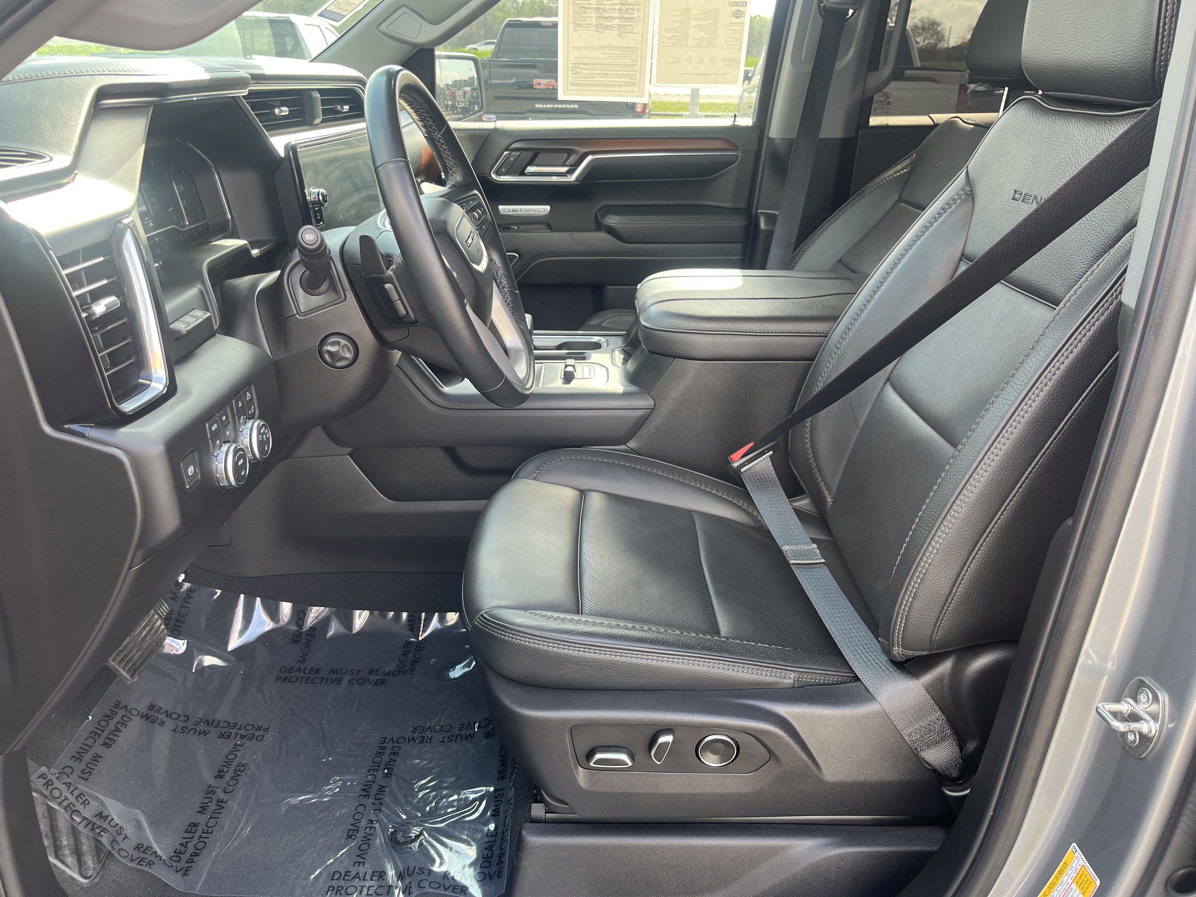 Used 2024 GMC Sierra 1500 Denali w/ Technology Package image 16